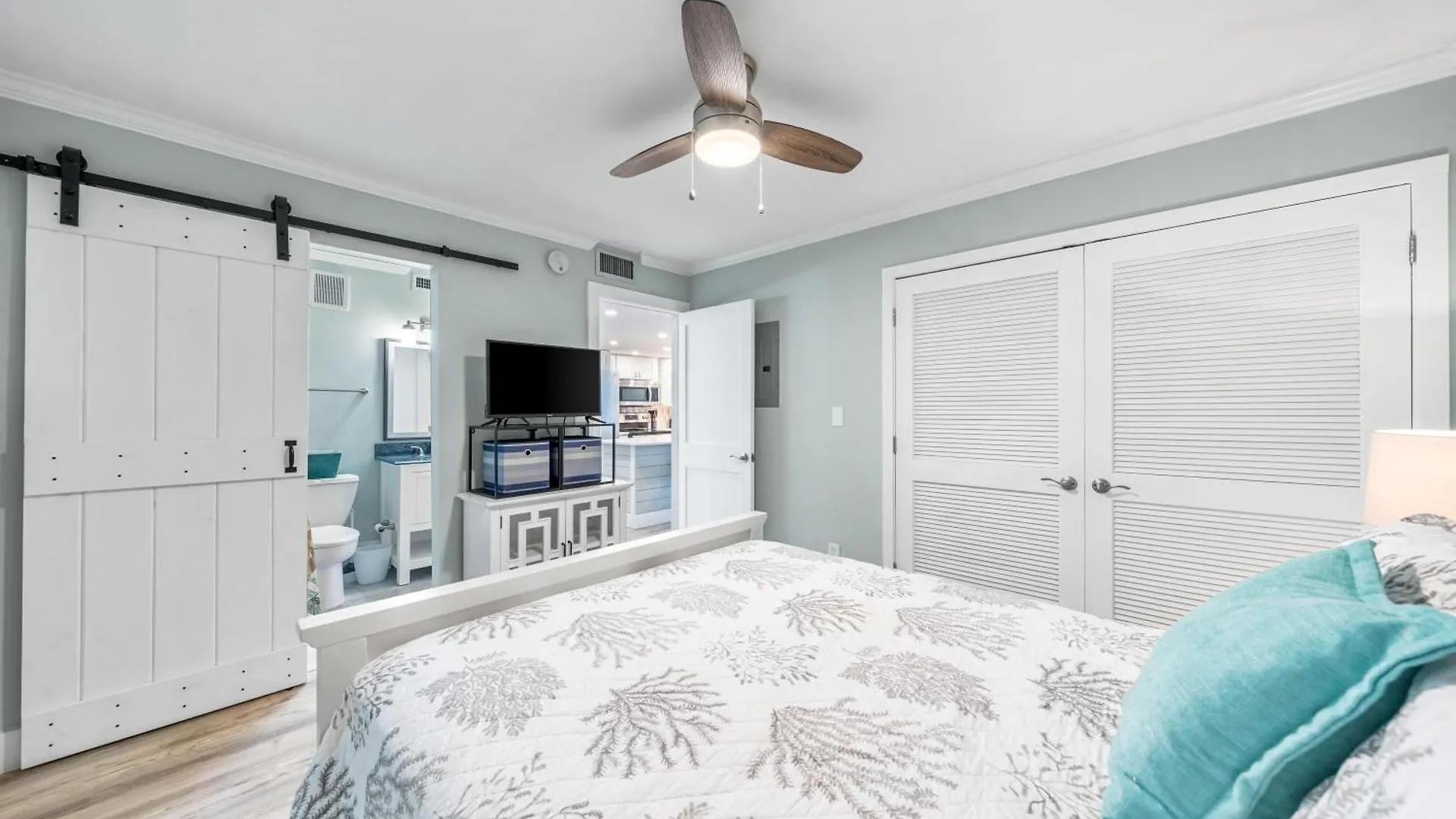 Holiday Surf & Racquet Club Unit 723 Destin